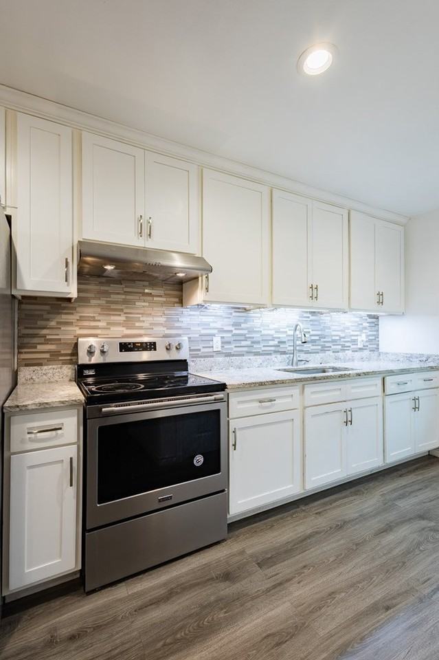 1308 Church St - Photo 5 of 15