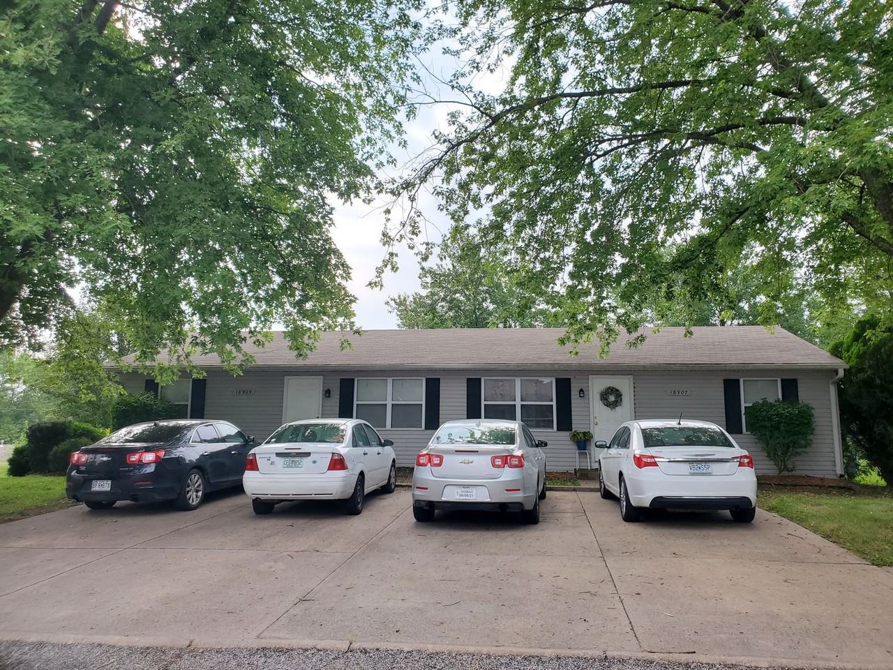 Independence Duplexes - Photo 2 of 20