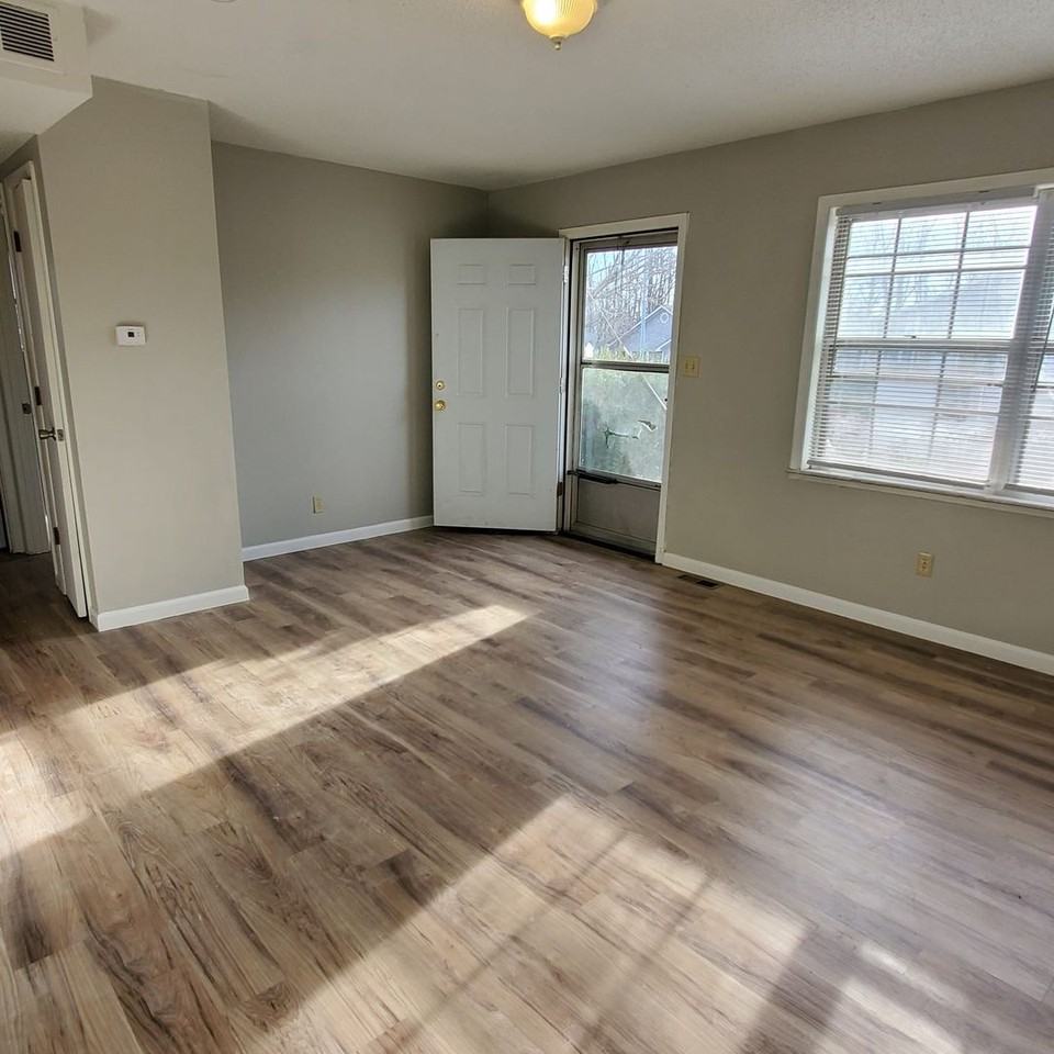 Independence Duplexes - Photo 3 of 20