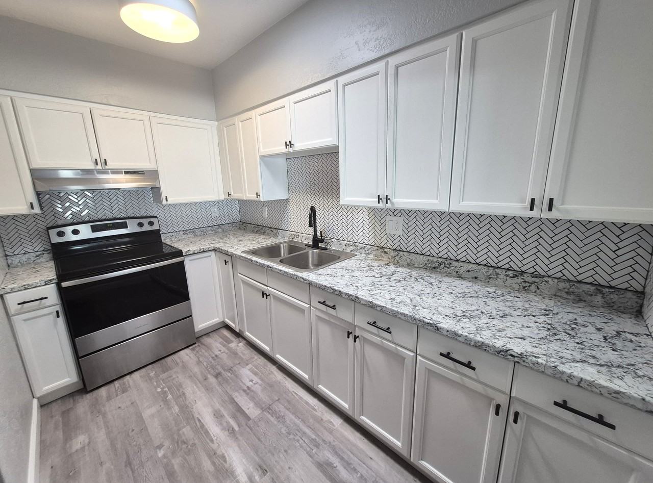 3459 E Pima St #3459 - Photo 2 of 17