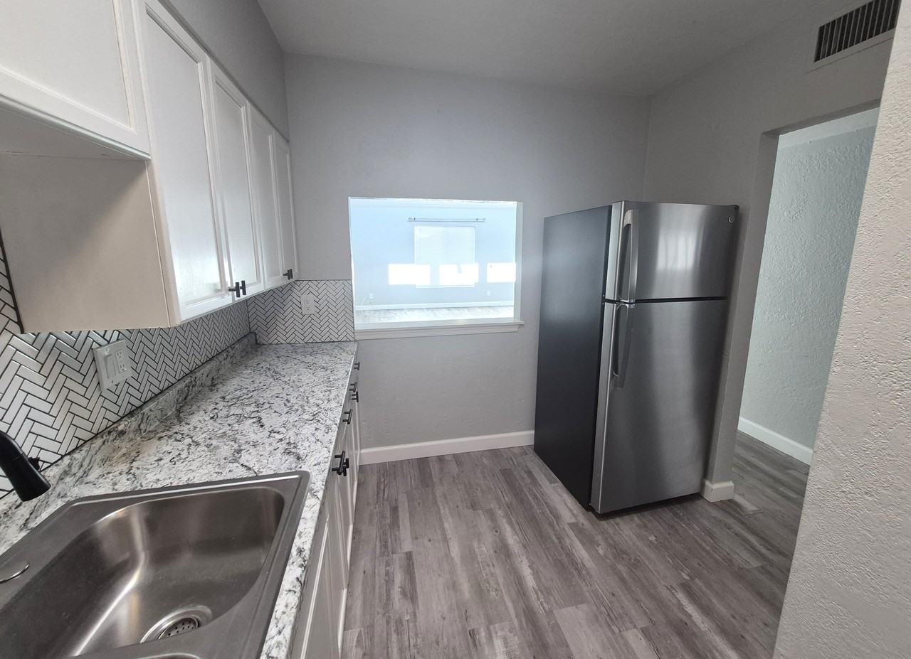 3459 E Pima St #3459 - Photo 4 of 17