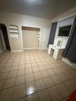 featured image of 328 Kenwood Ave #2