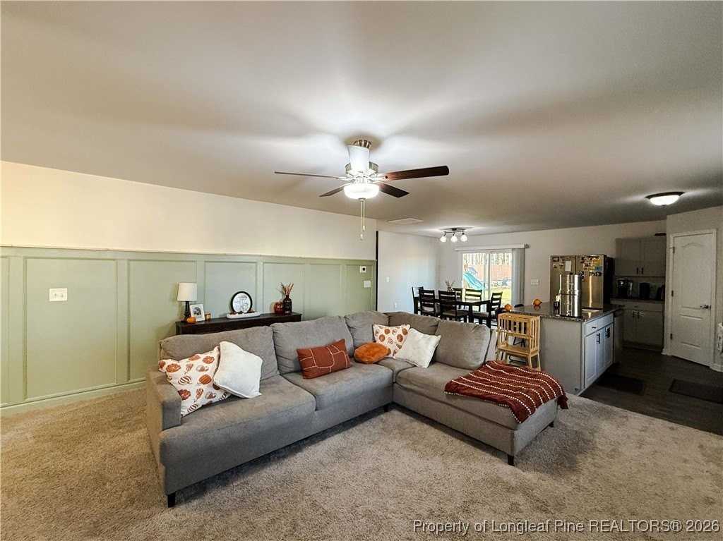 245 Desert Orchid Cir - Photo 4 of 24