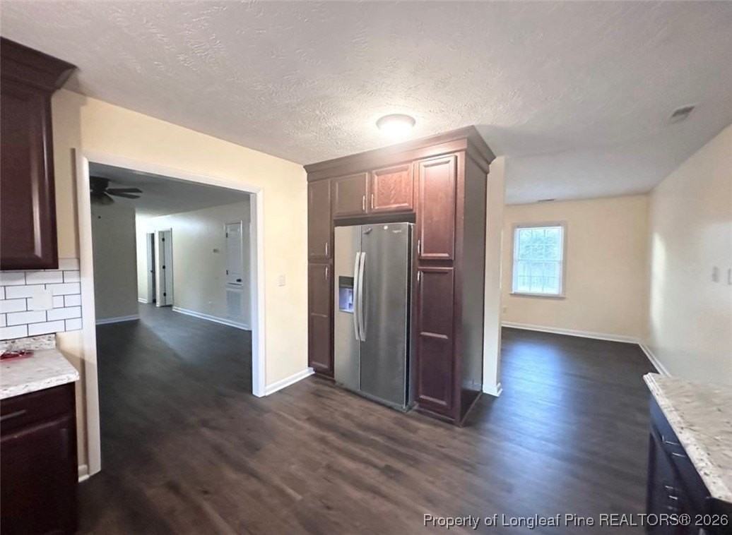 1564 Rossmore Dr - Photo 3 of 17