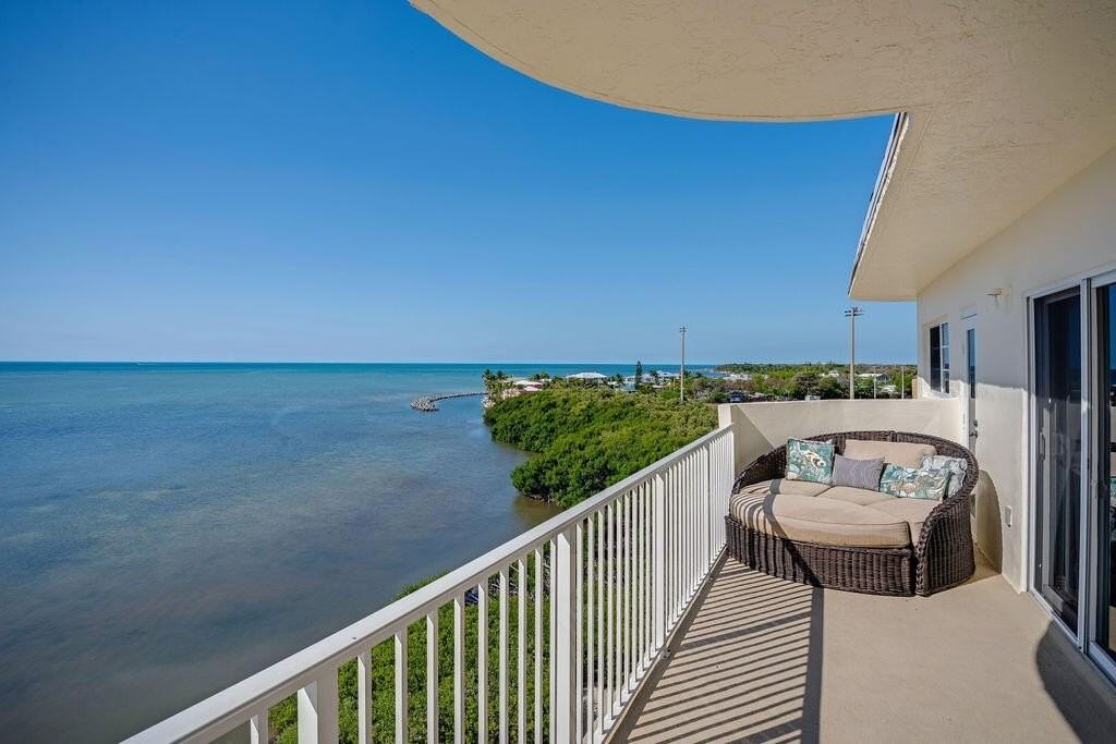 200 Wrenn St #701 - Photo 4 of 50