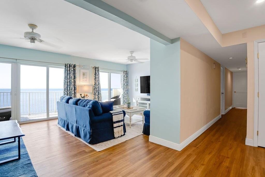 200 Wrenn St #701 - Photo 5 of 50