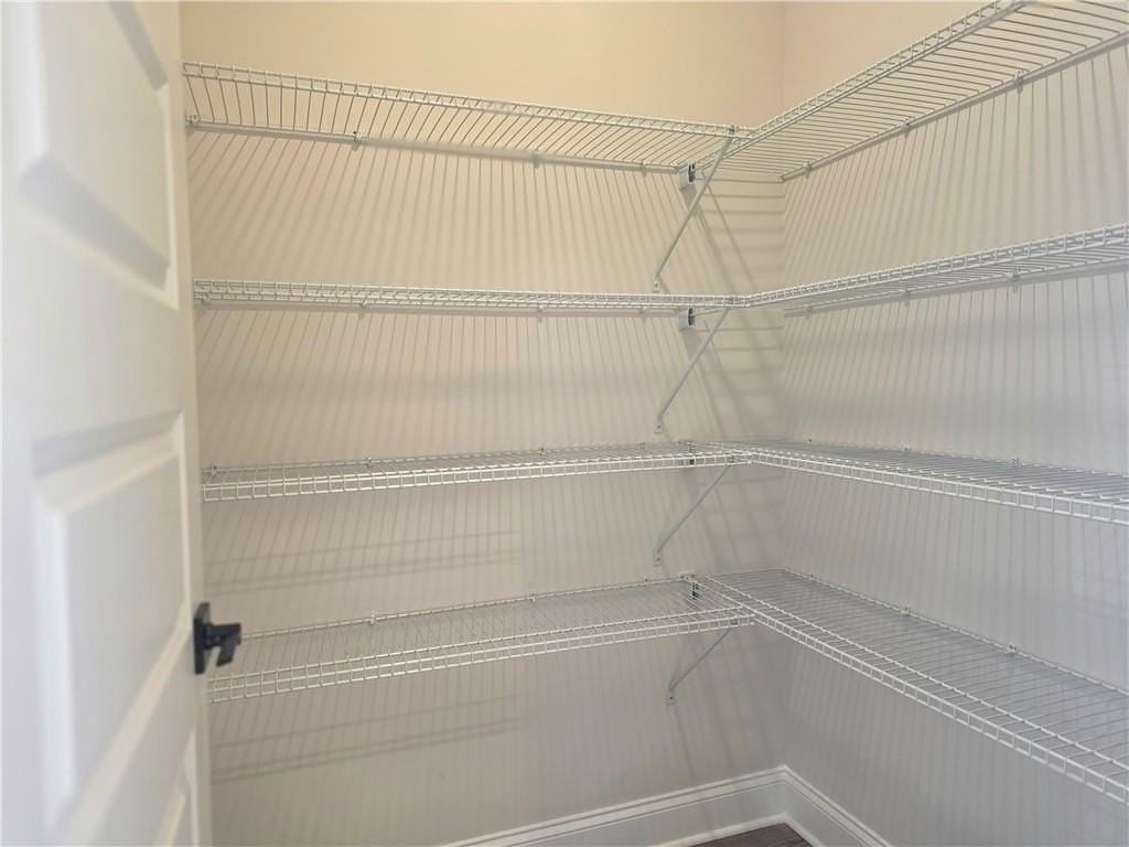 2999 Sweet Red Circle - Photo 5 of 23