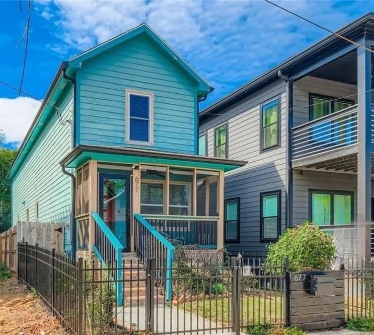 677 Ira St Sw - Photo 2 of 28