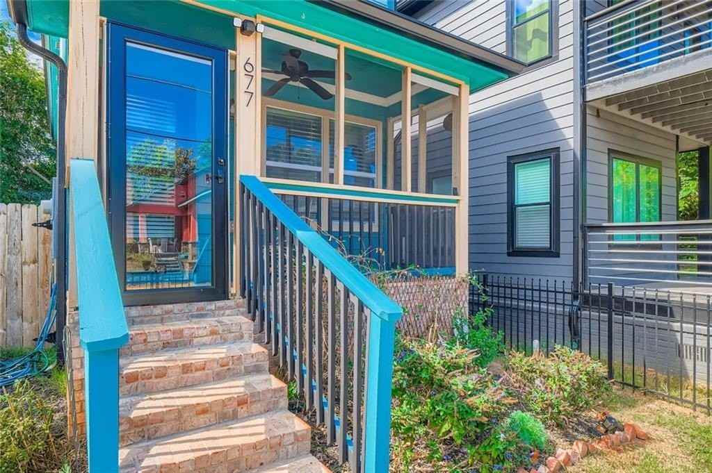 677 Ira St Sw - Photo 3 of 28