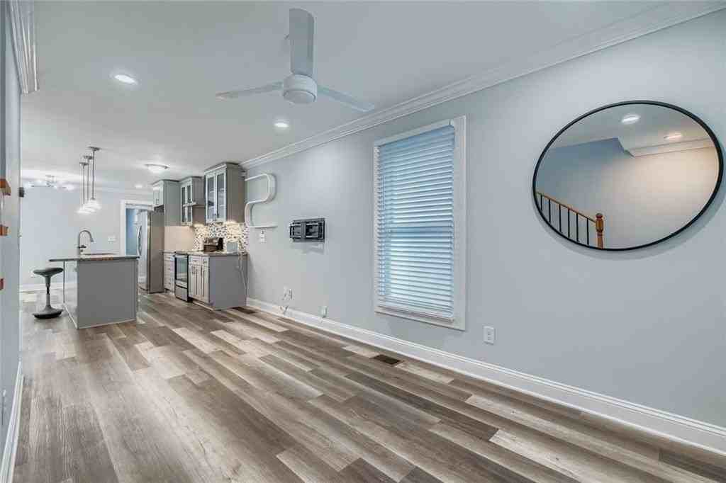 677 Ira St Sw - Photo 5 of 28