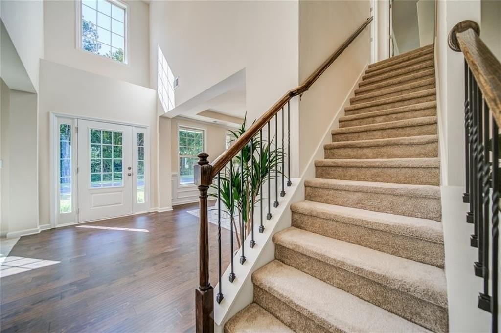 3430 S Scales Rd - Photo 4 of 50