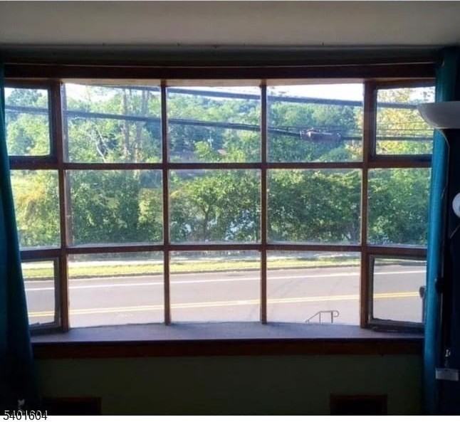 97 Mountain Blvd - Photo 4 of 16