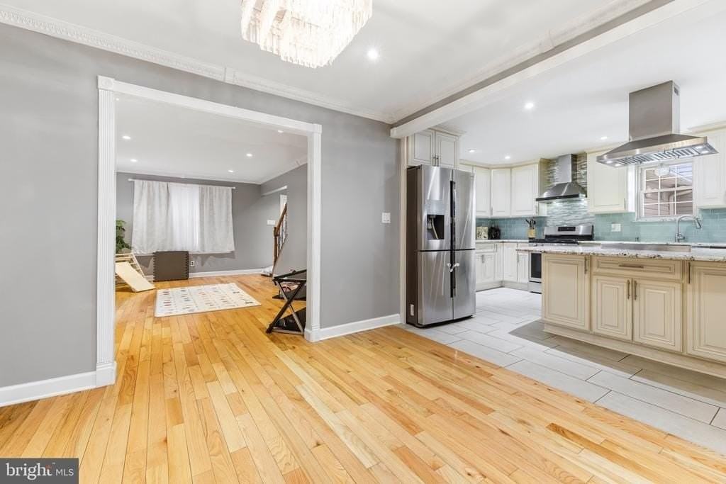 203 Jonathan Ln - Photo 2 of 22