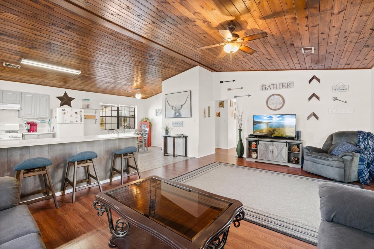 310 Calle Quieta Ne - Photo 4 of 27