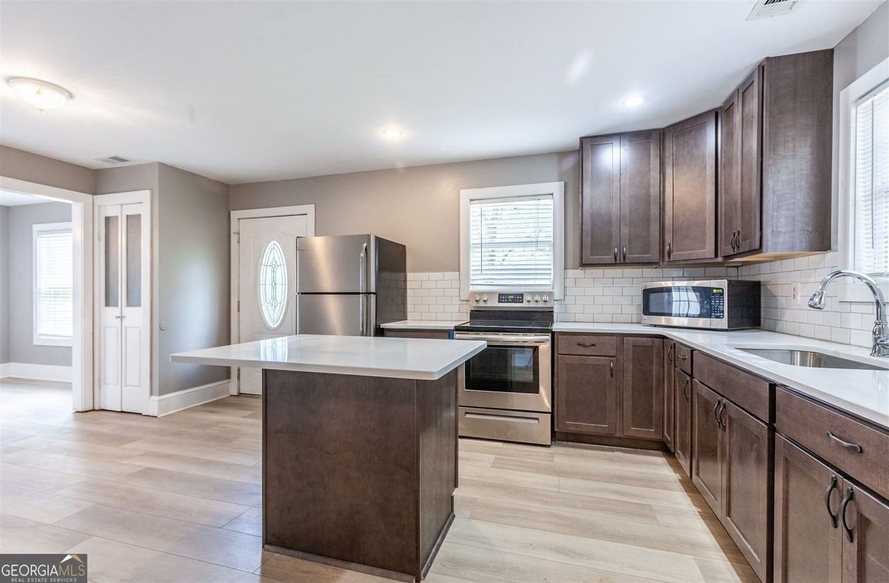 45 Bridge St - Photo 7 of 19