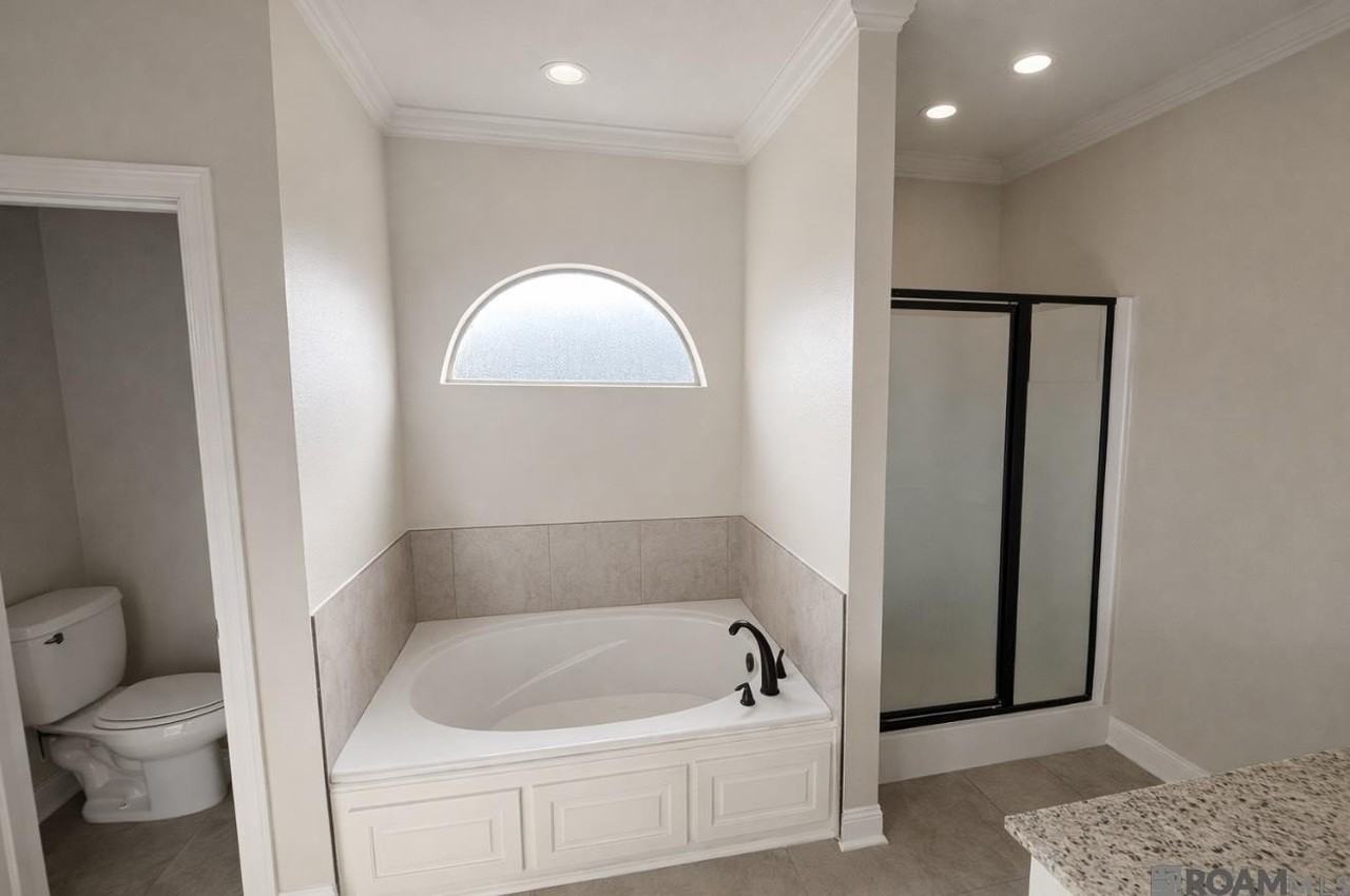 25420 Black Lake Ave - Photo 3 of 6