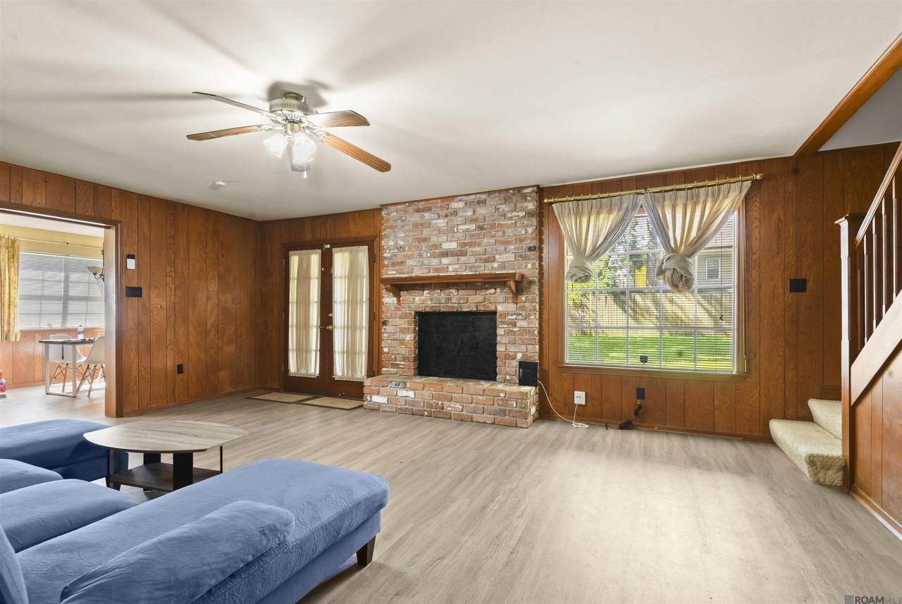 5240 Heritage Dr - Photo 2 of 10