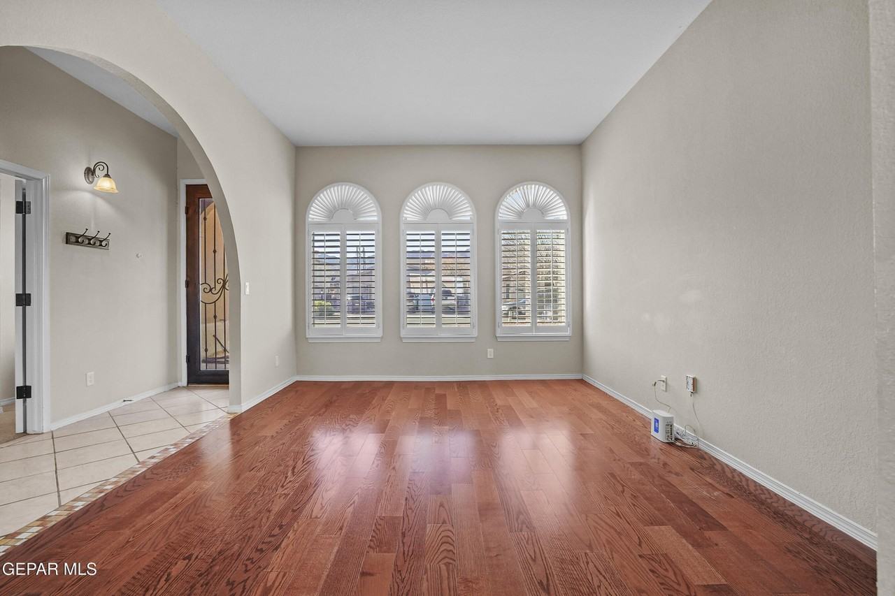 11272 Duster Dr - Photo 7 of 31