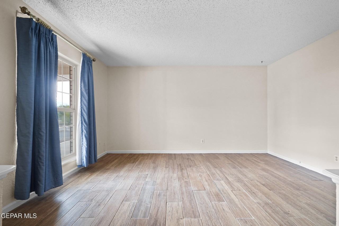 7141 Gran Vida Dr - Photo 7 of 32