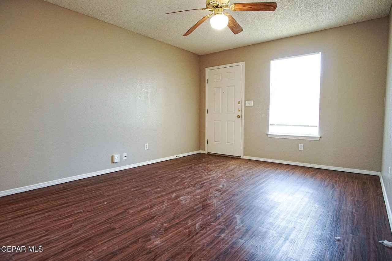 12301 Tierra Alaska Ave - Photo 3 of 14