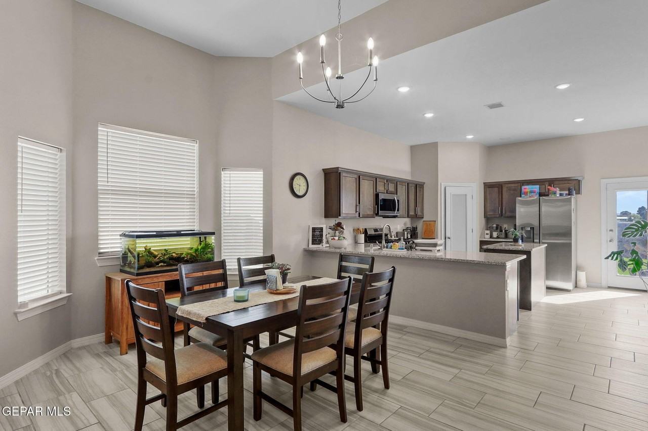 325 Fray Olguin Ct - Photo 2 of 18