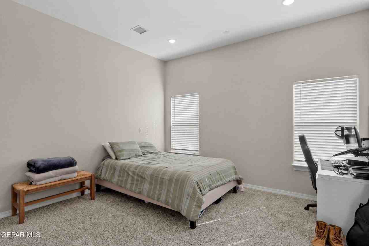 325 Fray Olguin Ct - Photo 7 of 18