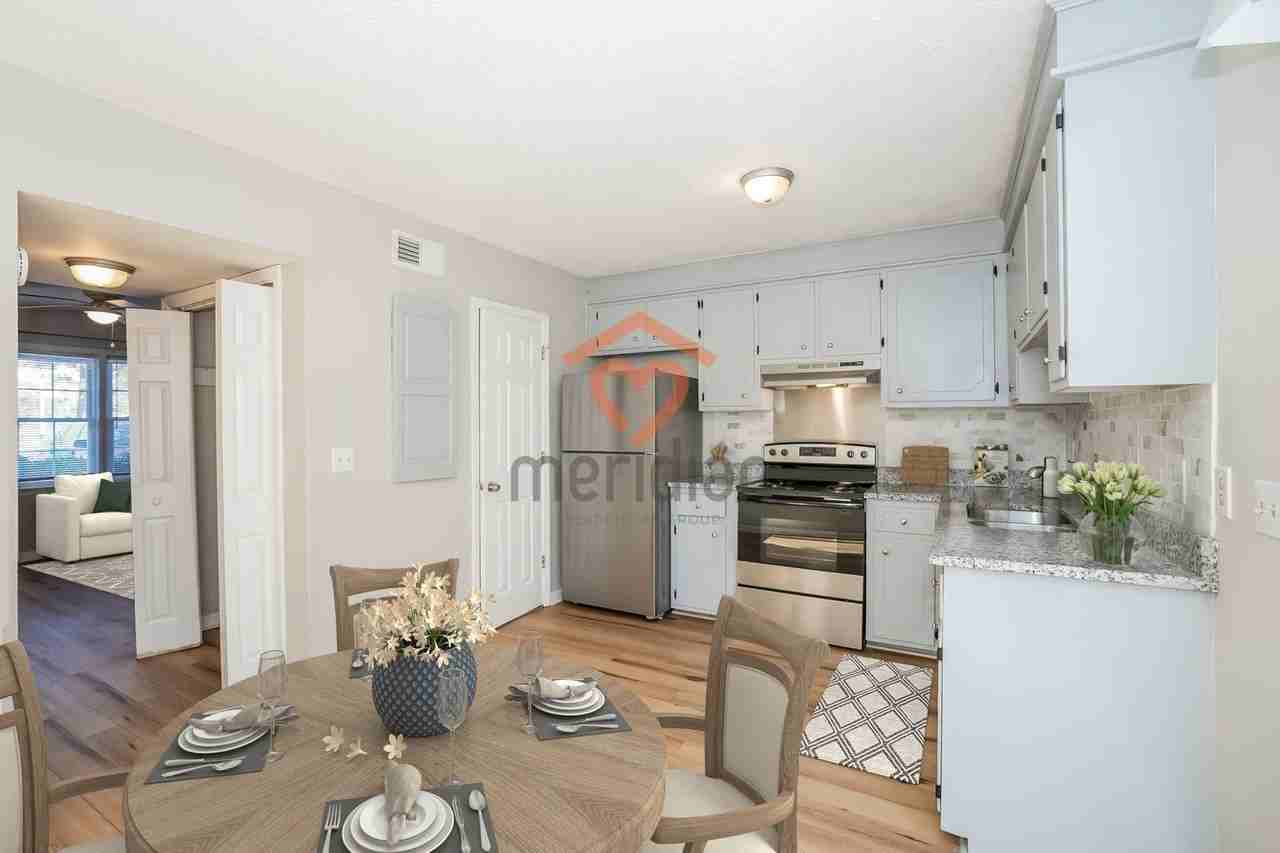 2 & 3 Bedroom Townhomes in West Ashley - Photo 5 of 34