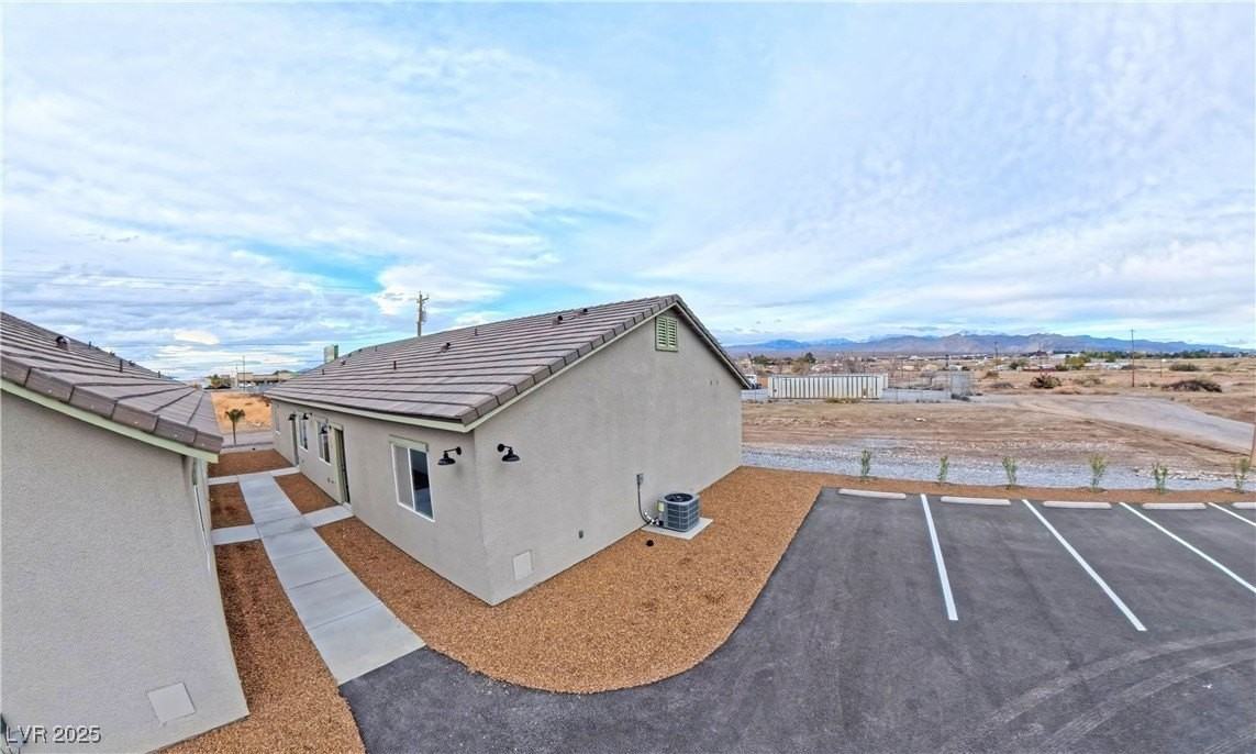 1340 E Arrowhead St #1-2-3-4 - Photo 5 of 25