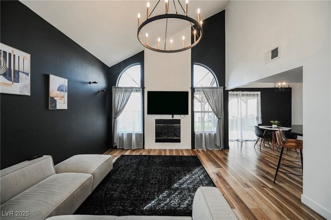 1640 Crystal Shadows Cir - Photo 2 of 44