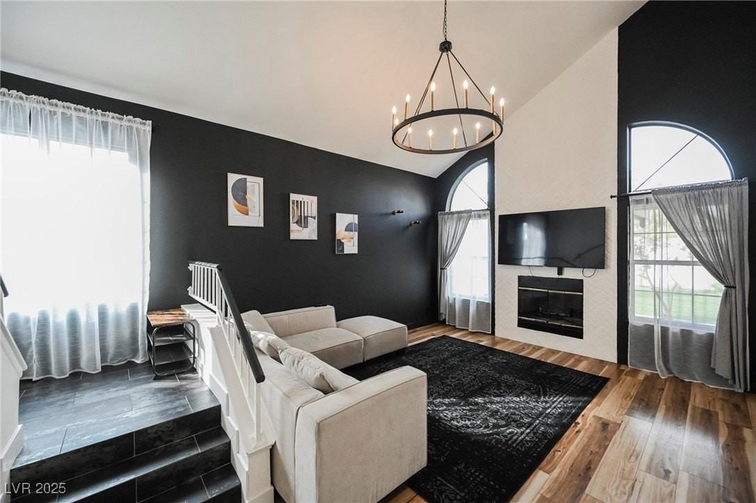 1640 Crystal Shadows Cir - Photo 3 of 44