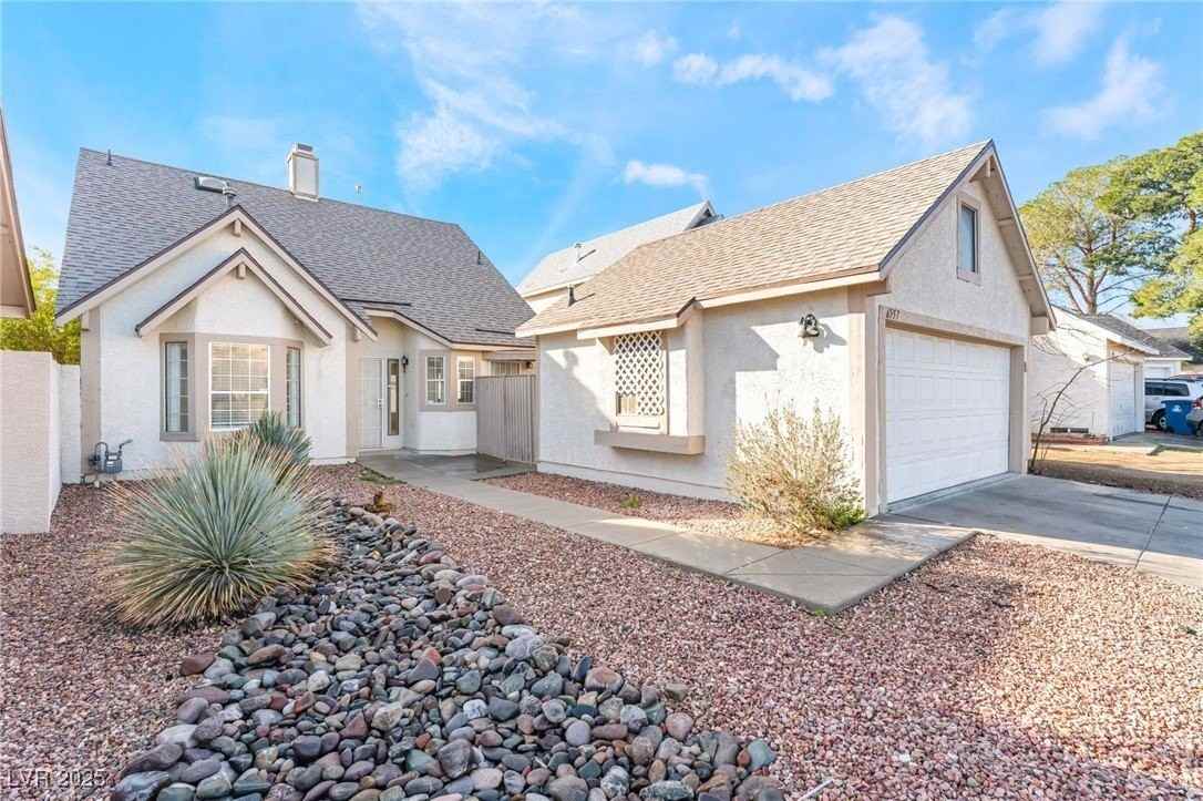 6557 Lemitar Dr - Photo 2 of 20