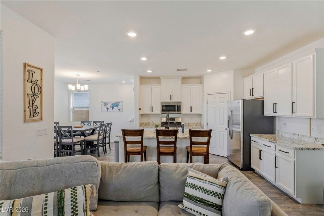 976 Bluebell Brook St - Photo 6 of 37