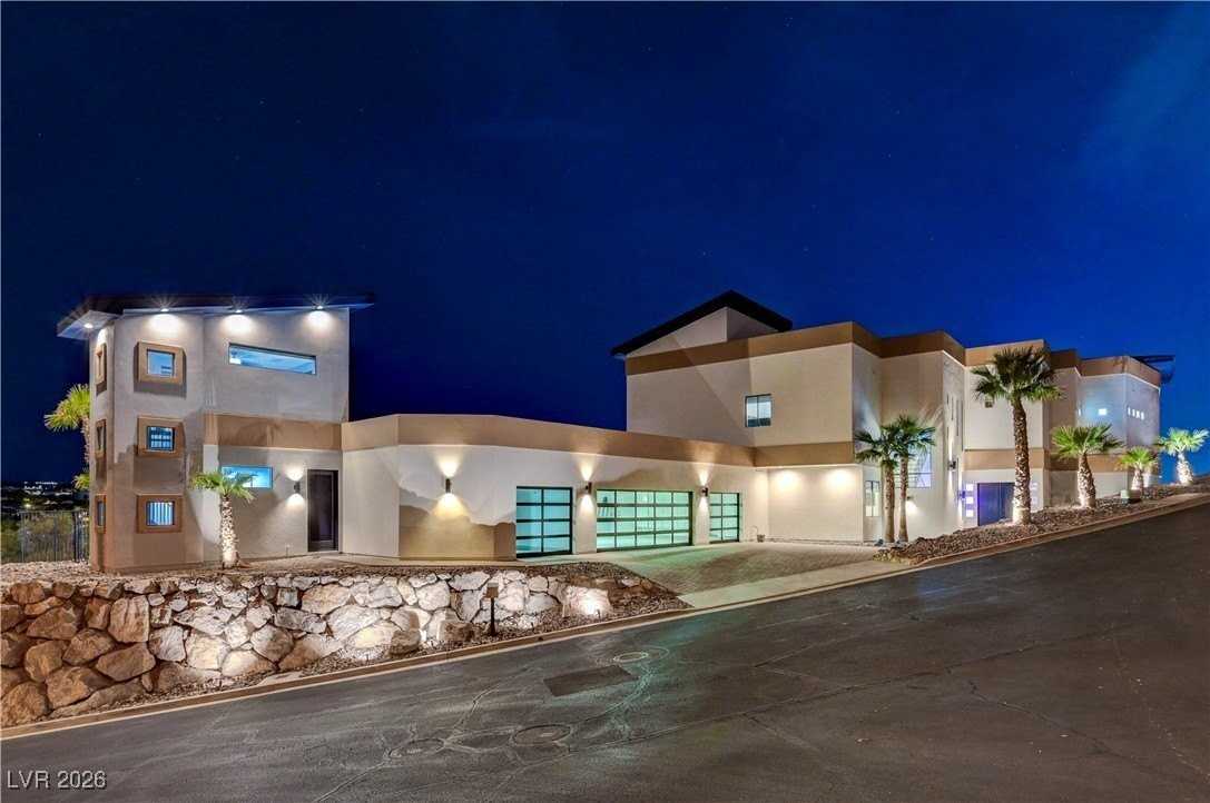 1140 Brown Hill Ct - Photo 2 of 50