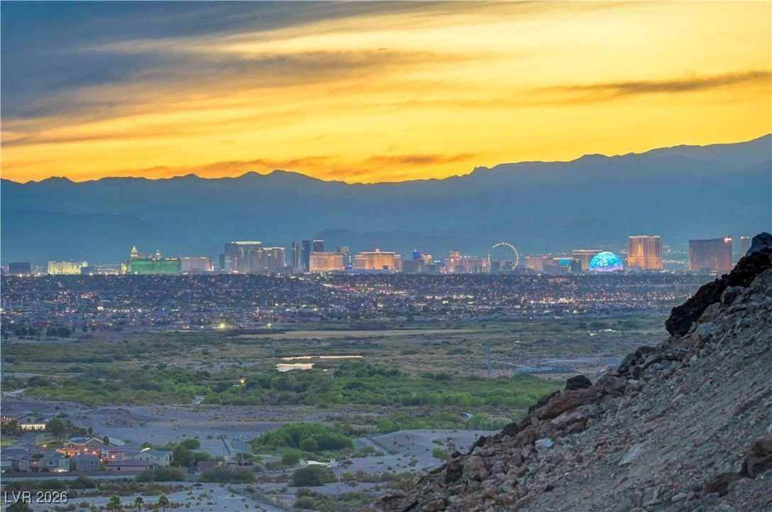 1140 Brown Hill Ct - Photo 4 of 50