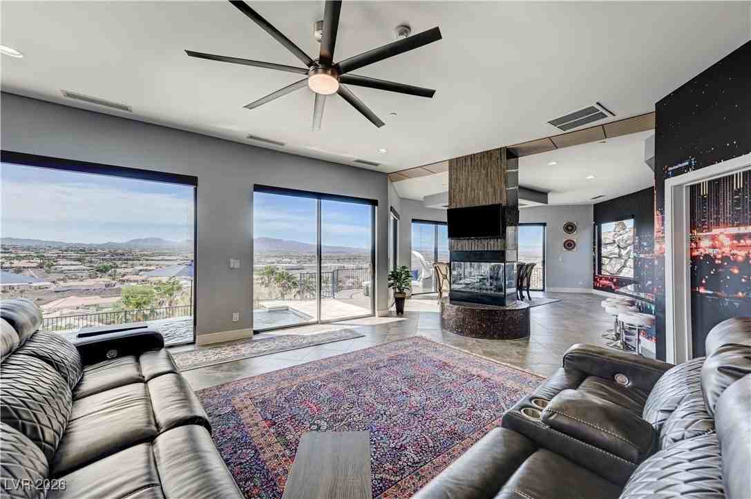 1140 Brown Hill Ct - Photo 5 of 50