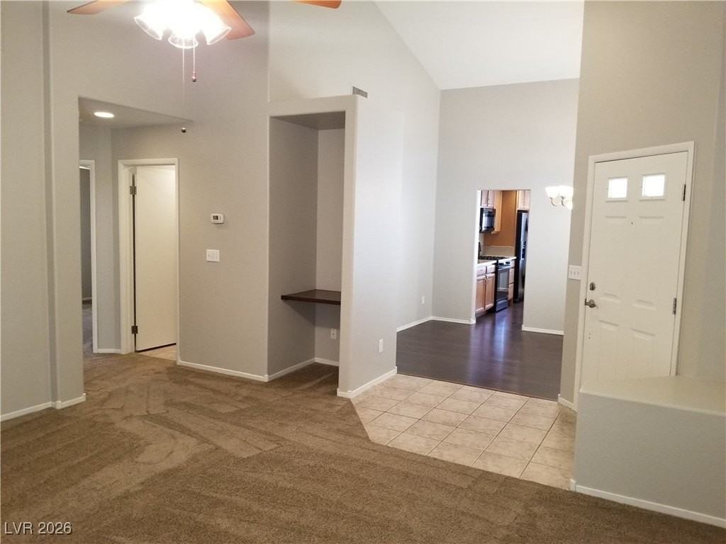 305 Windmere St - Photo 4 of 34