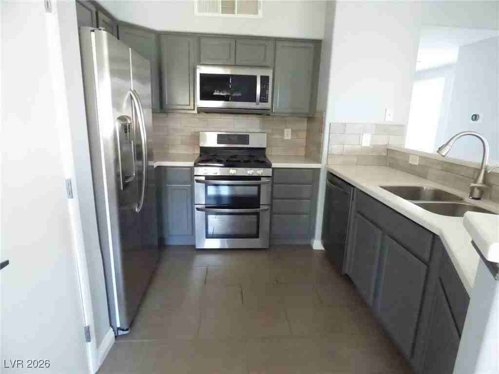 50 Aura De Blanco St #3204 - Photo 5 of 13