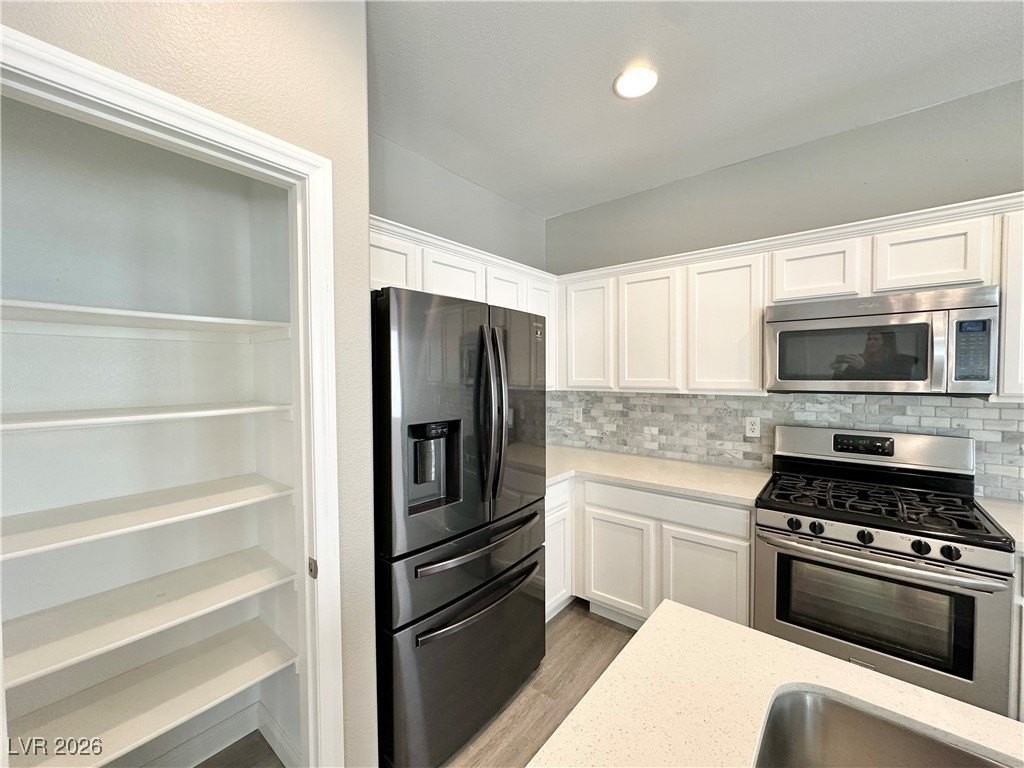 2547 Belgreen St - Photo 4 of 28