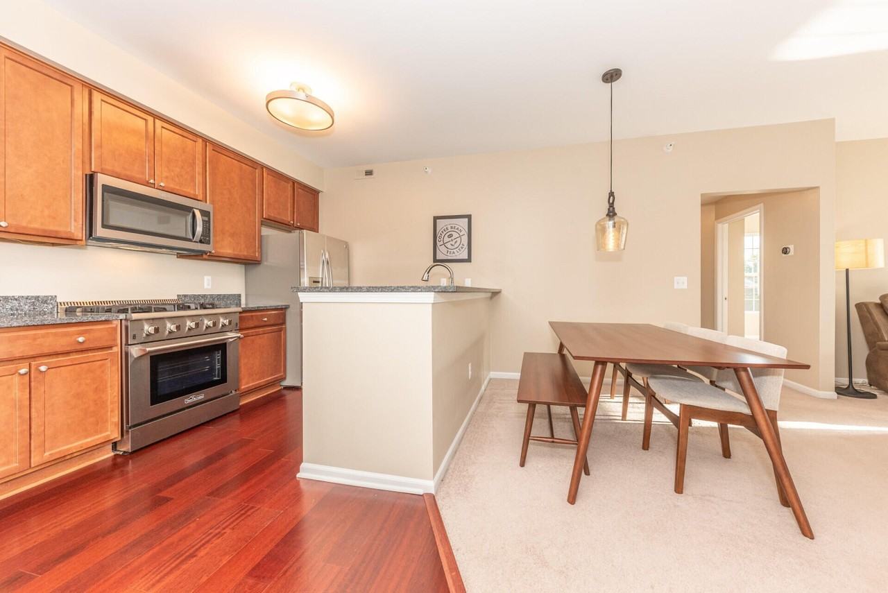 1008 W Summerfield Glen Cir - Photo 5 of 38