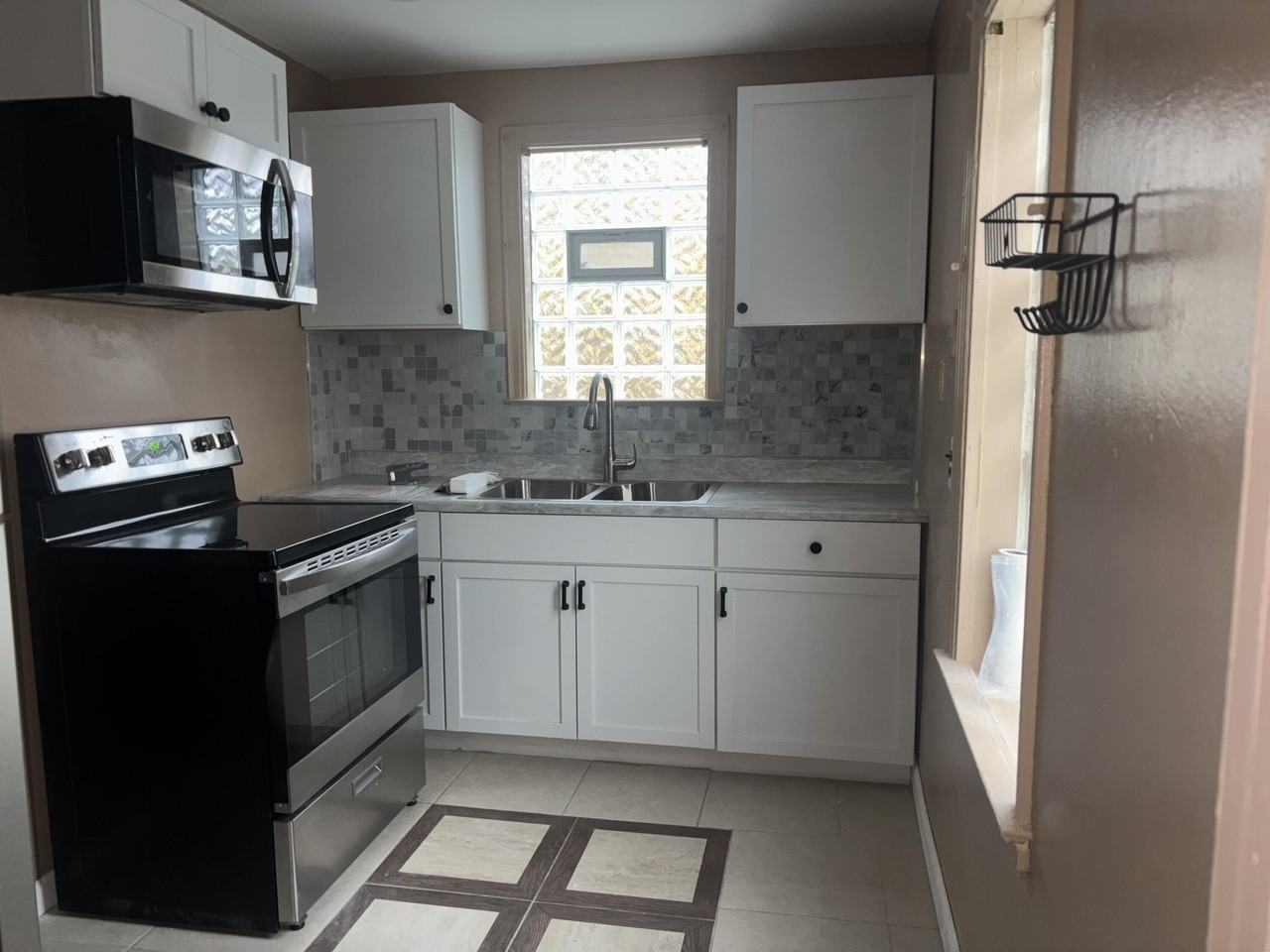 18089 Schaefer Hwy - Photo 3 of 14