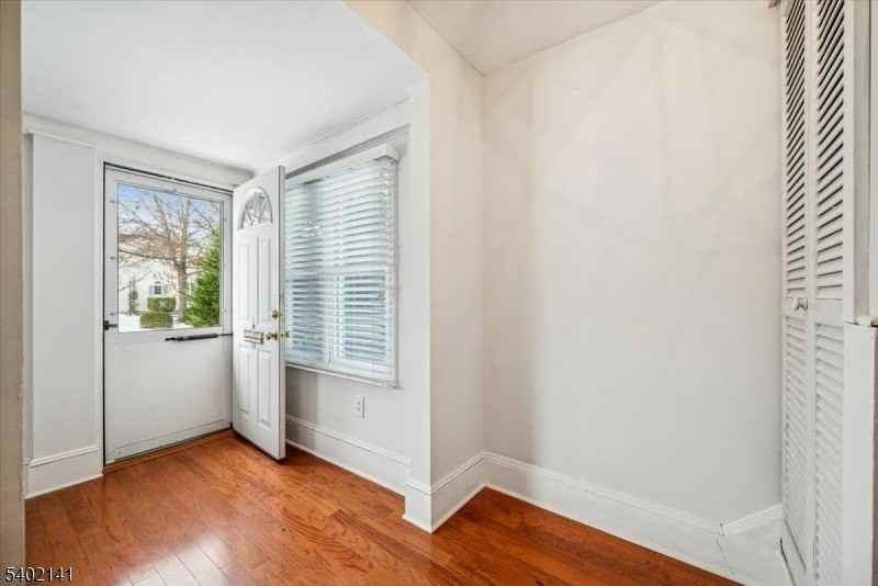 16 Cross St #A - Photo 3 of 26