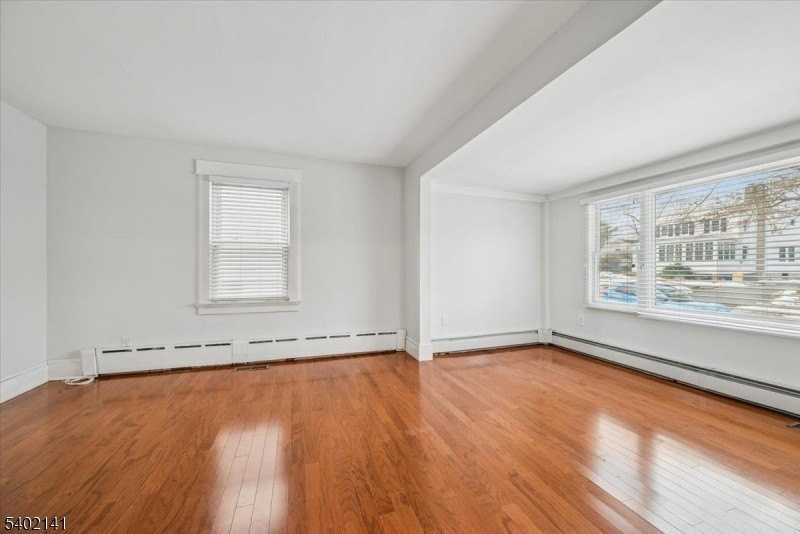 16 Cross St #A - Photo 5 of 26