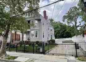 featured image of 11 Carteret St ## 13