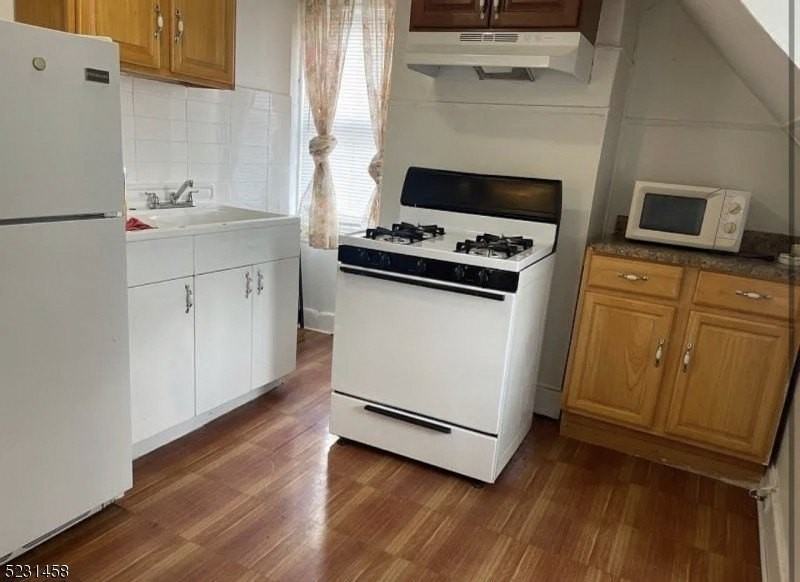 11 Carteret St ## 13 - Photo 5 of 9