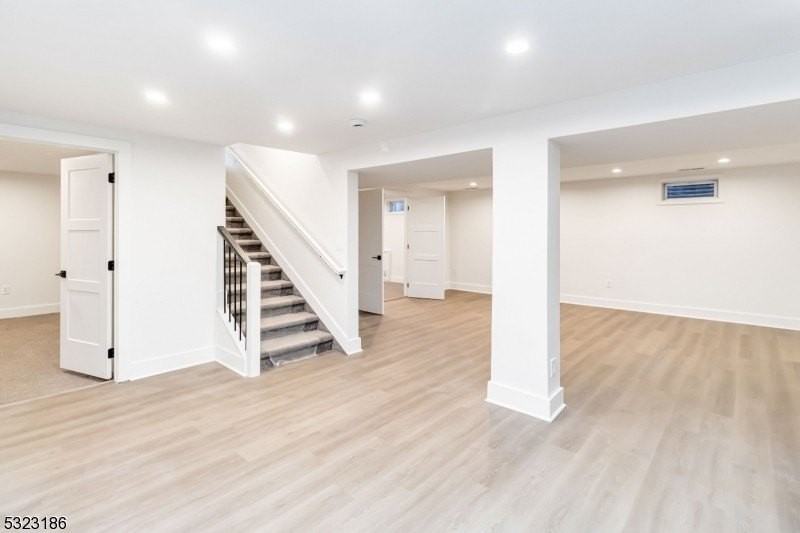 140 Washington St #1 - Photo 3 of 10