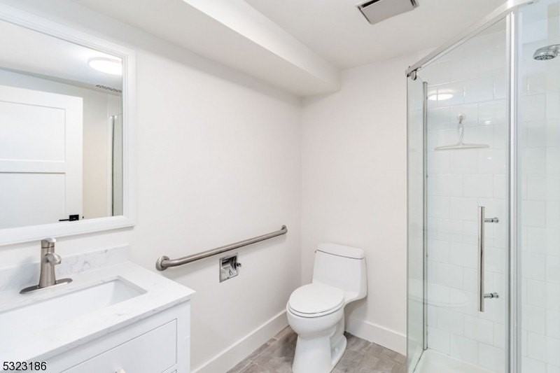 140 Washington St #1 - Photo 4 of 10