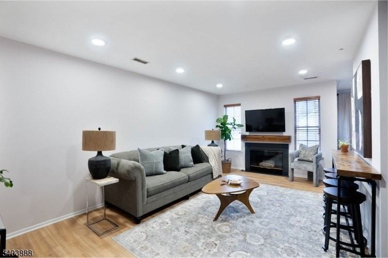 8 Springholm Dr - Photo 2 of 19