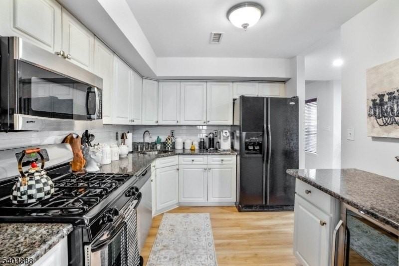 8 Springholm Dr - Photo 5 of 19