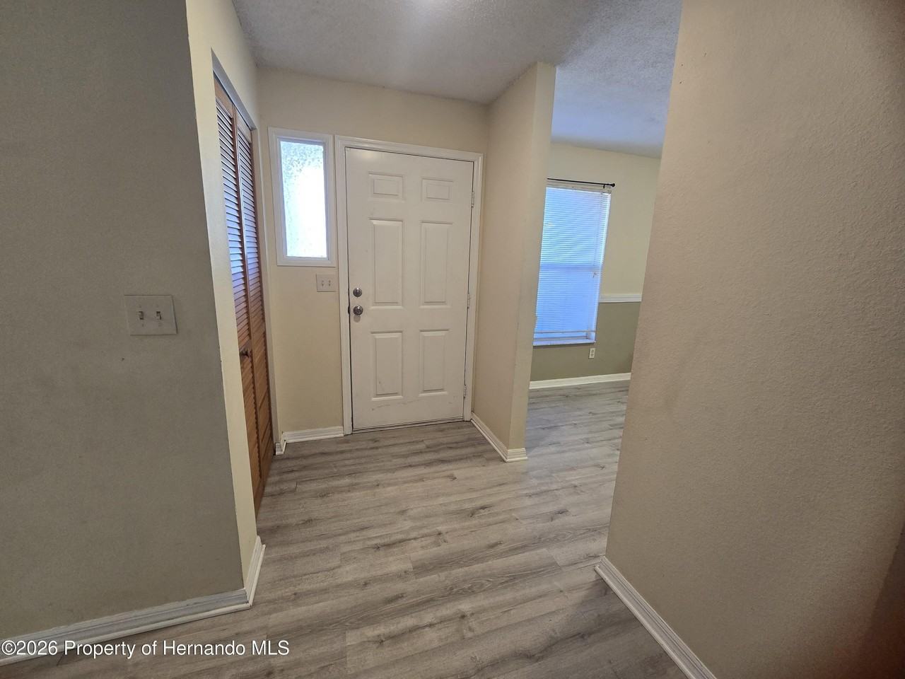 13436 White Plains St - Photo 5 of 17