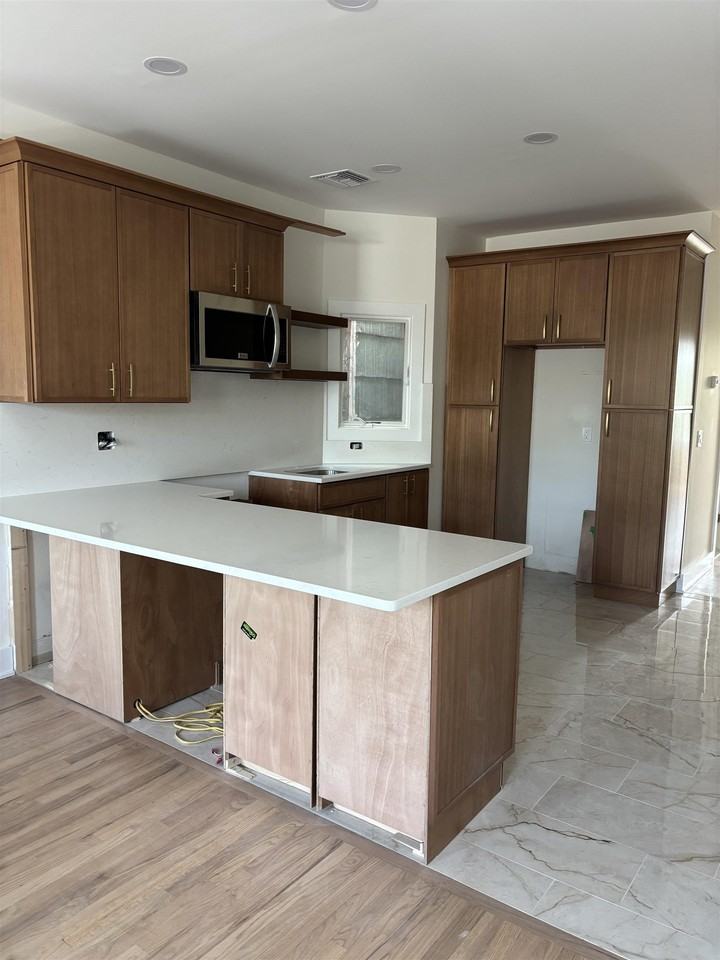 802 Broadway #3R - Photo 6 of 8